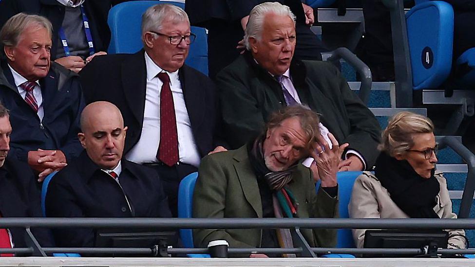 اموریم: برای فلسفه جدید باید مرد را عوض کنید